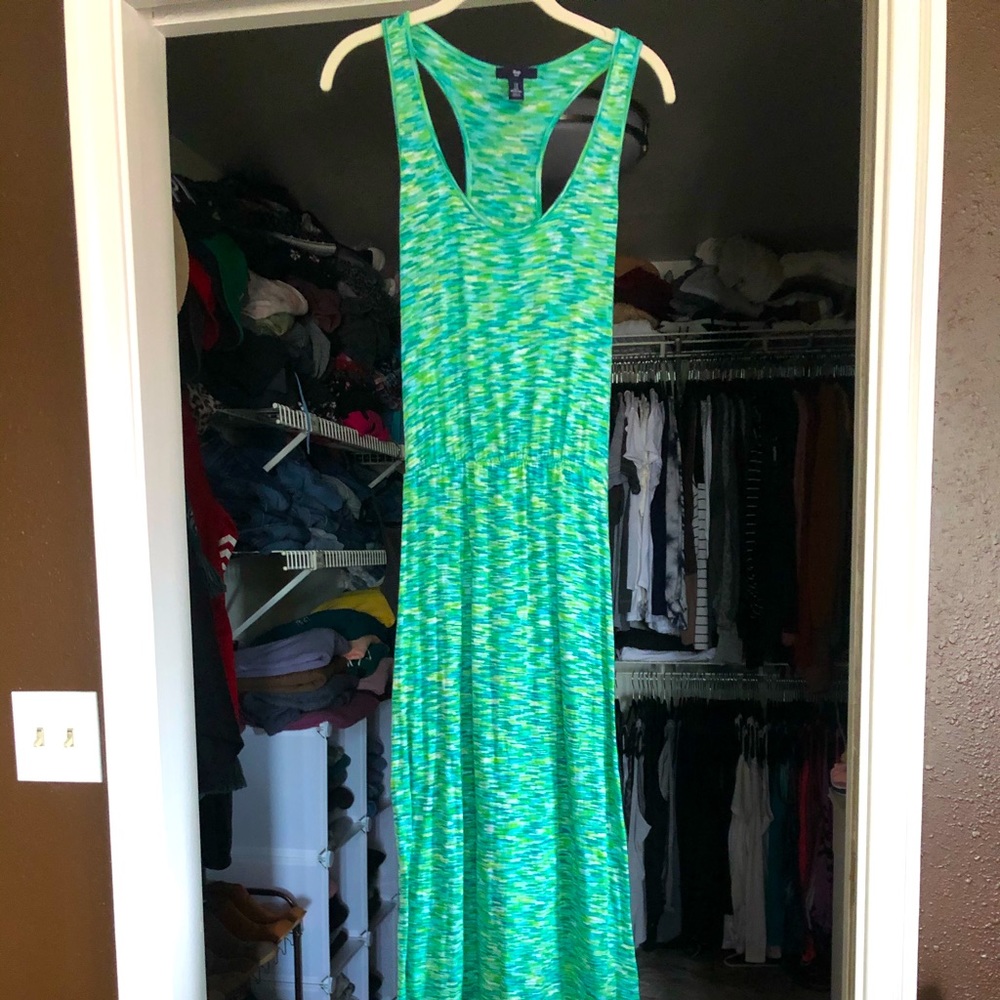 GAP summer racer back maxi dress! Size small!